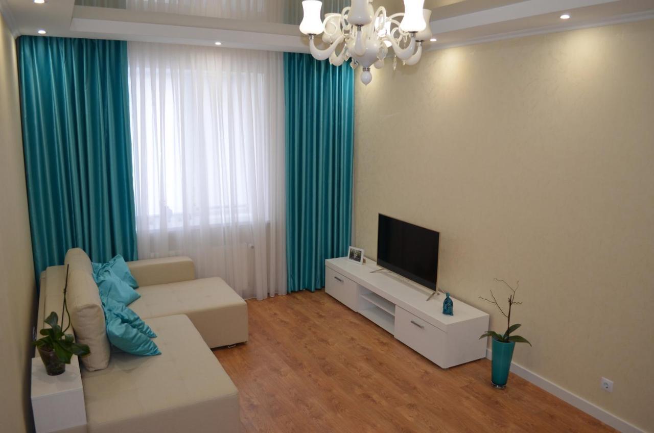 Apartment On Getmana Vigovskogo 49 Rivne Ngoại thất bức ảnh