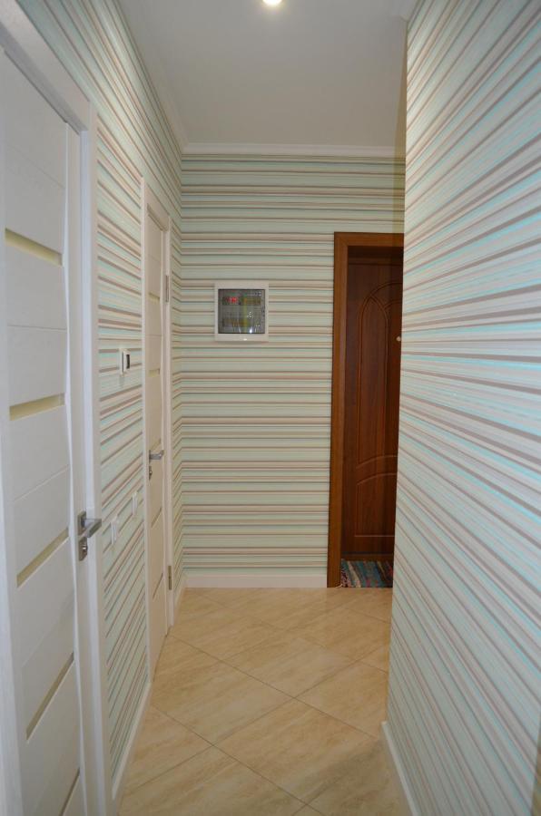 Apartment On Getmana Vigovskogo 49 Rivne Ngoại thất bức ảnh