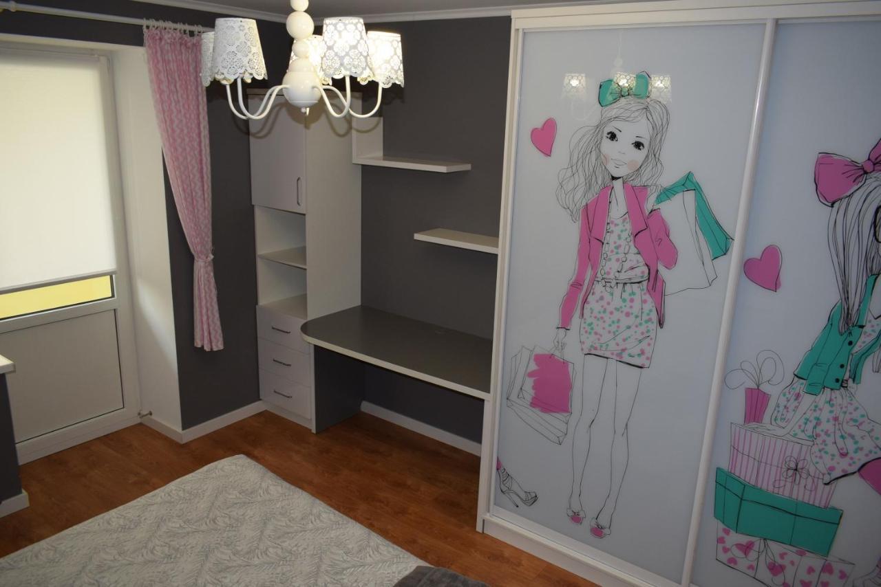 Apartment On Getmana Vigovskogo 49 Rivne Ngoại thất bức ảnh